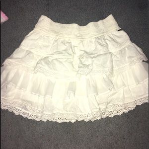 Hollister size small white skirt